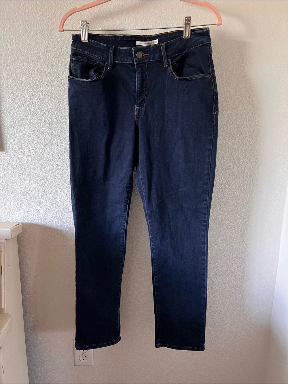 Dark Blue Levi’s Women’s Jeans - Classic Slim Fit Mid-Rise Skinny 30x28